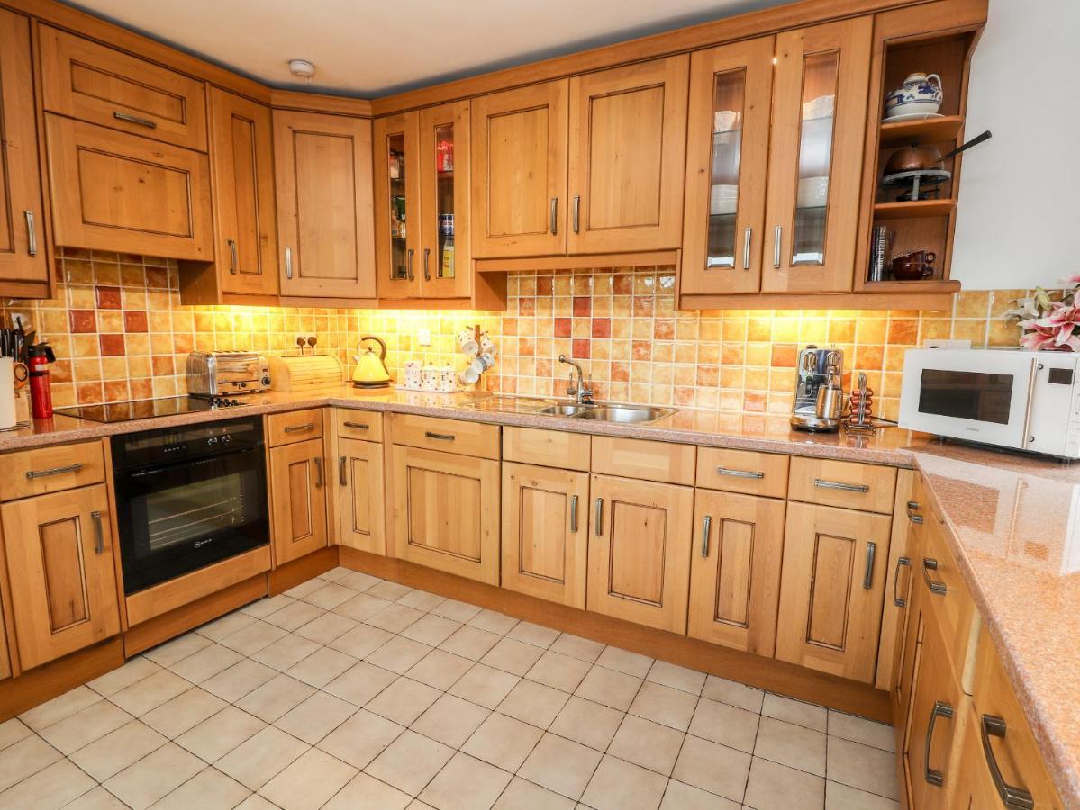 Dee Heights Penthouse Appartement Chester Buitenkant foto