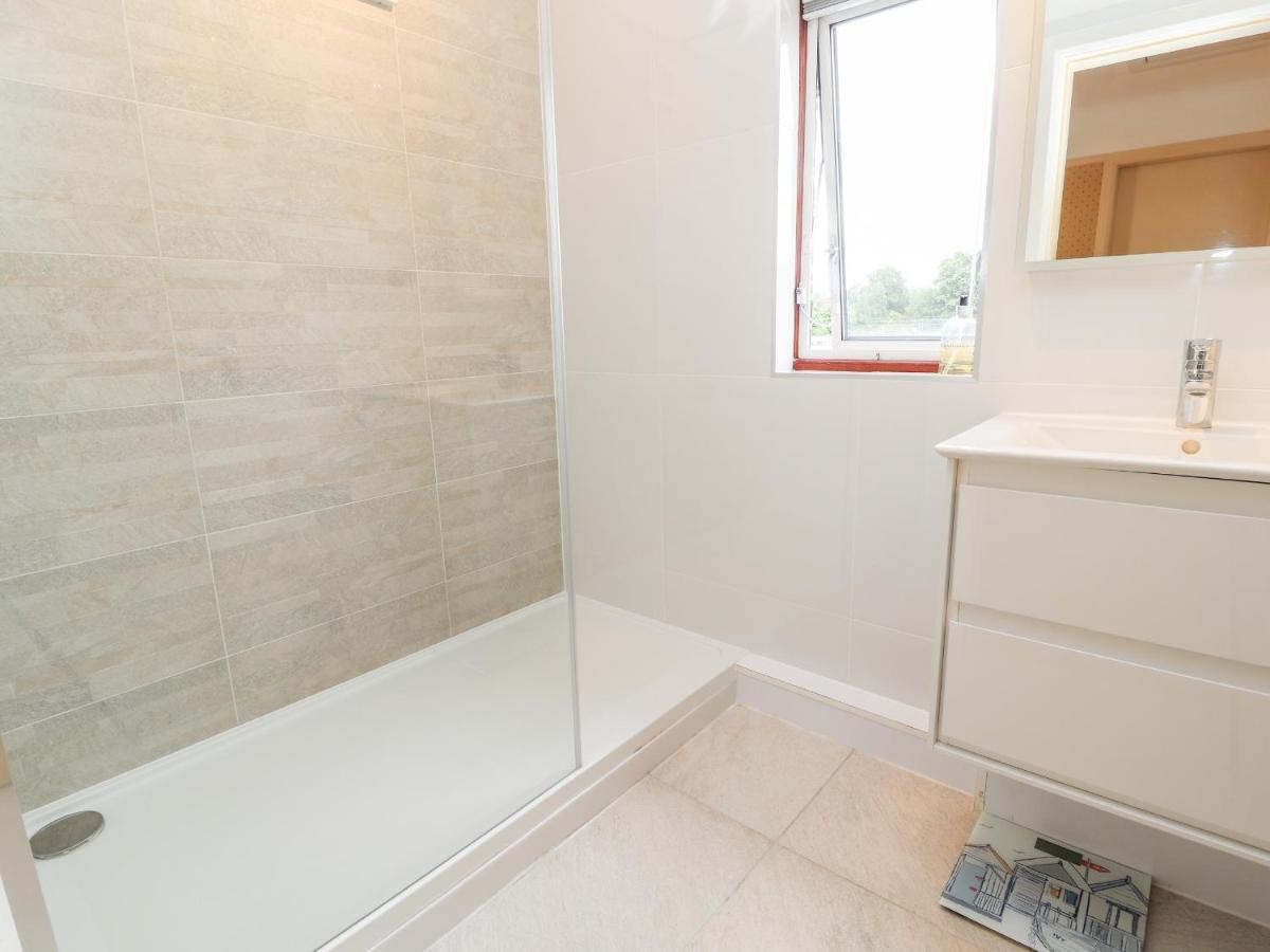 Dee Heights Penthouse Appartement Chester Buitenkant foto