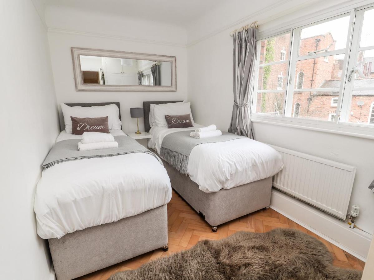 Dee Heights Penthouse Appartement Chester Buitenkant foto