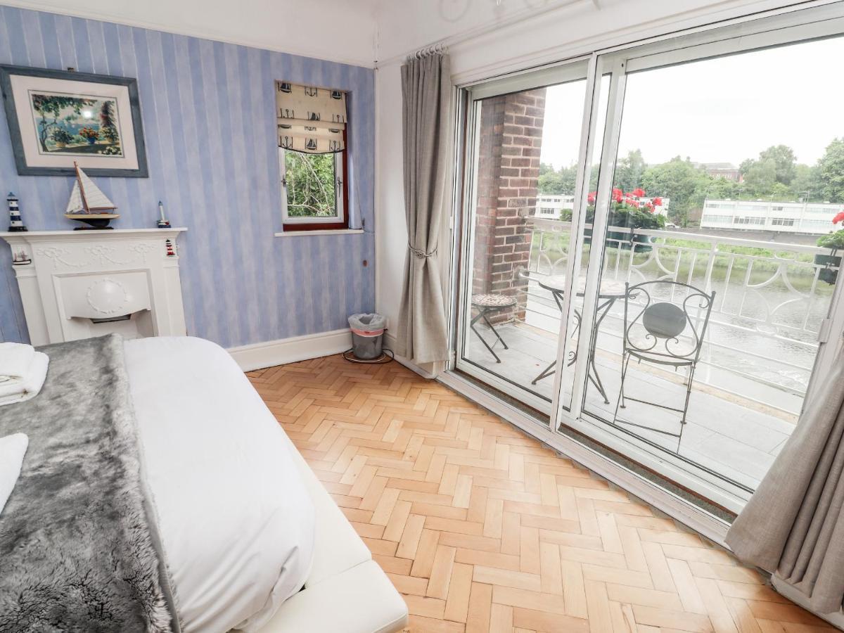 Dee Heights Penthouse Appartement Chester Buitenkant foto